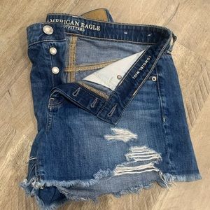 American Eagle Tomgirl Midi shorts